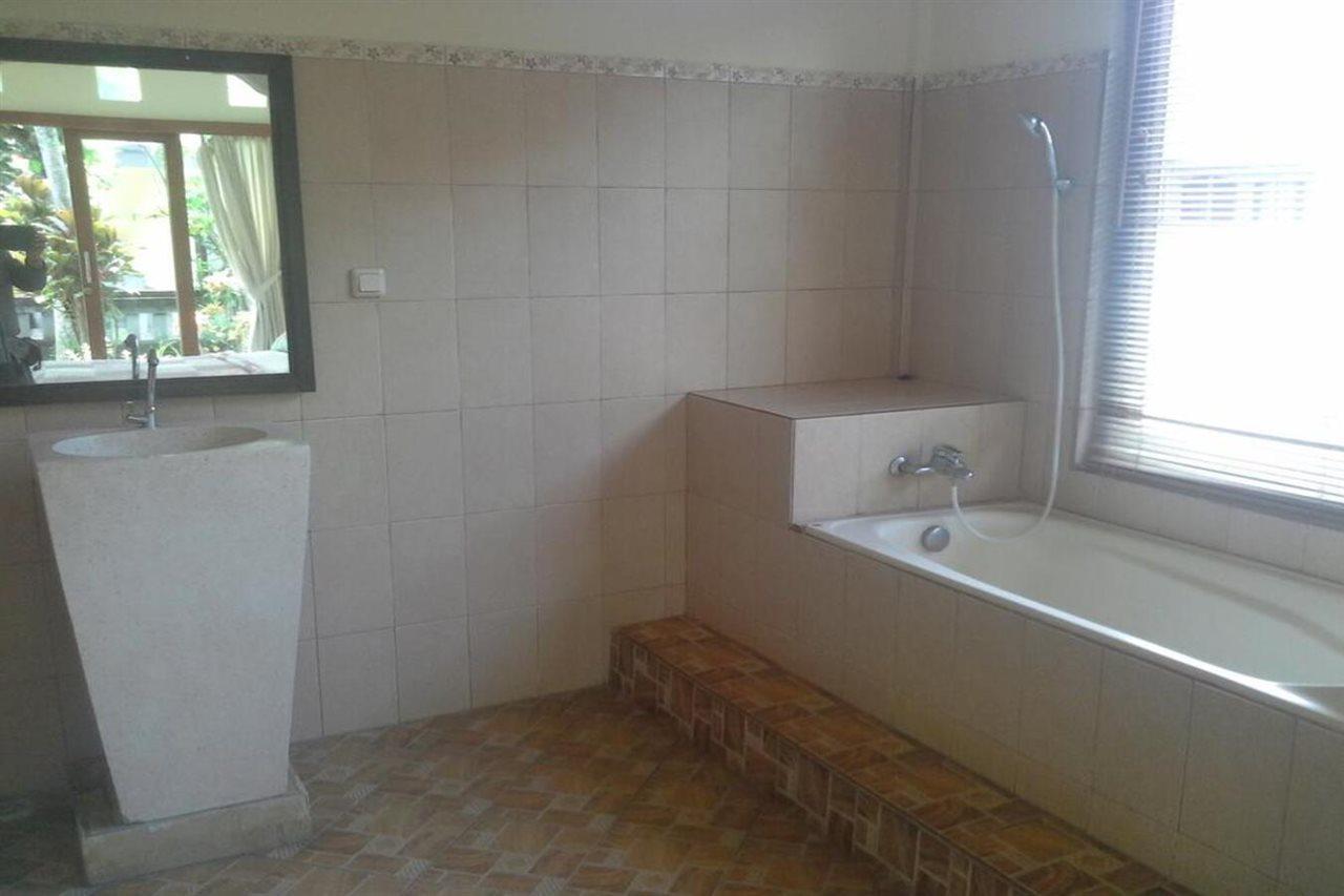 Dewi Ayu Accomodation อูบุด ภายนอก รูปภาพ