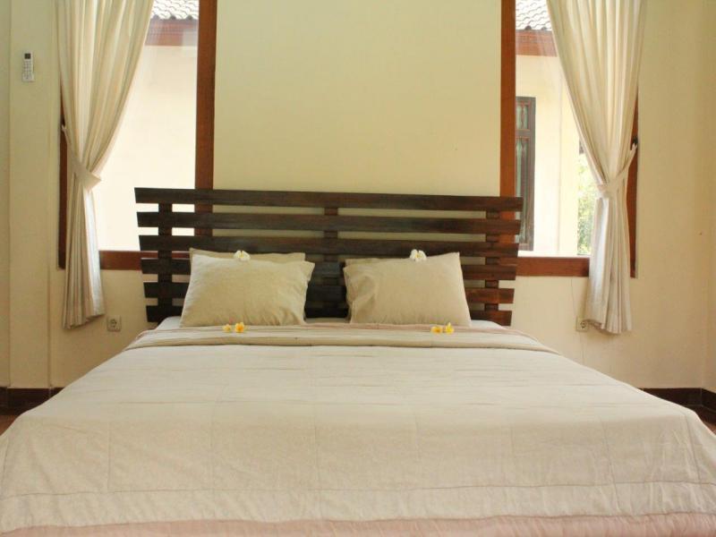 Dewi Ayu Accomodation Hotel อูบุด ภายนอก รูปภาพ