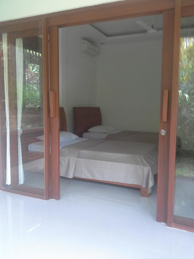 Dewi Ayu Accomodation Hotel อูบุด ภายนอก รูปภาพ