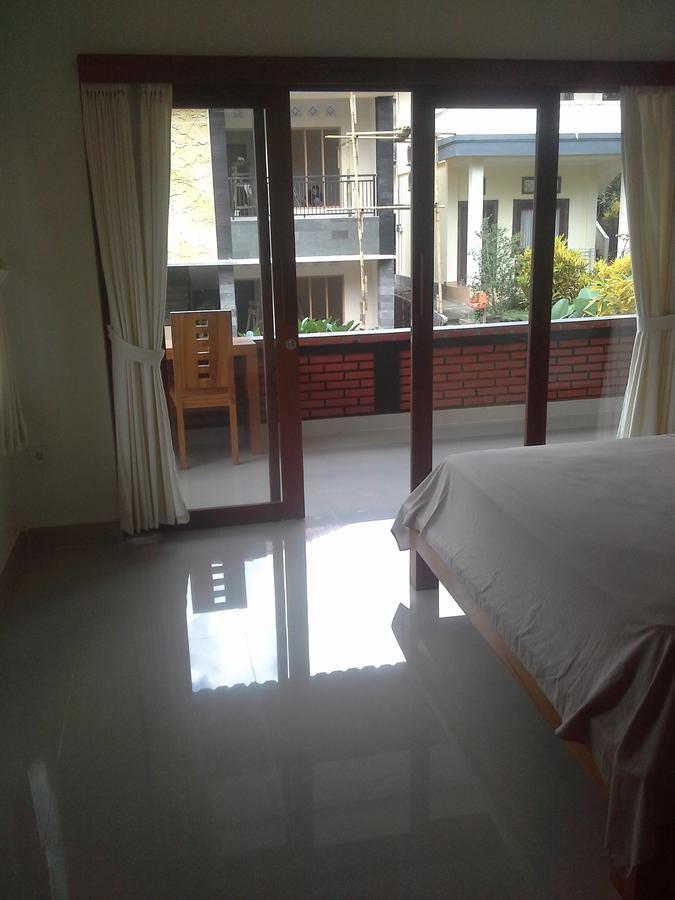 Dewi Ayu Accomodation Hotel อูบุด ภายนอก รูปภาพ